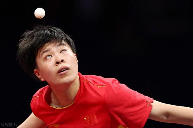 照片中两人 照片中两人